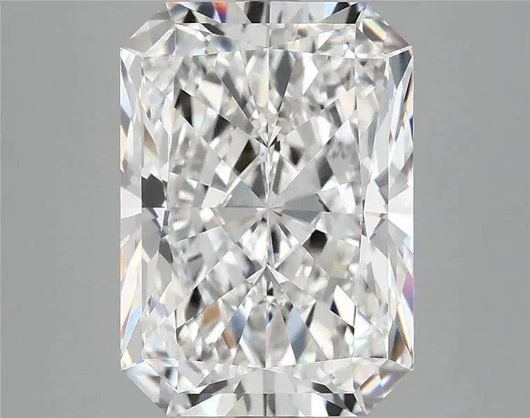 5.10ct Radiant Lab Grown Diamond (Colour E, Clarity VVS2, IGI Certified)
