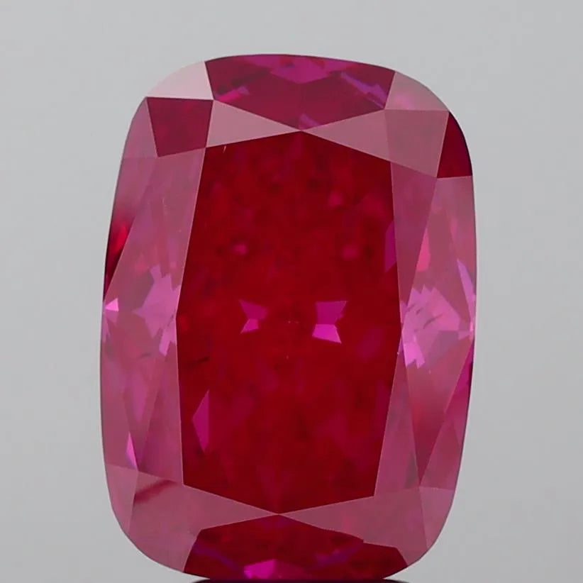 5.11ct Cushion brilliant Lab Grown Diamond (Colour Fancy Vivid Pink, Clarity VS2, IGI Certified)