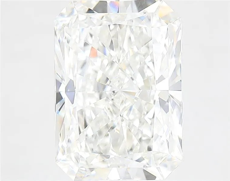 5.11ct Radiant Lab Grown Diamond (Colour G, Clarity VVS2, IGI Certified)