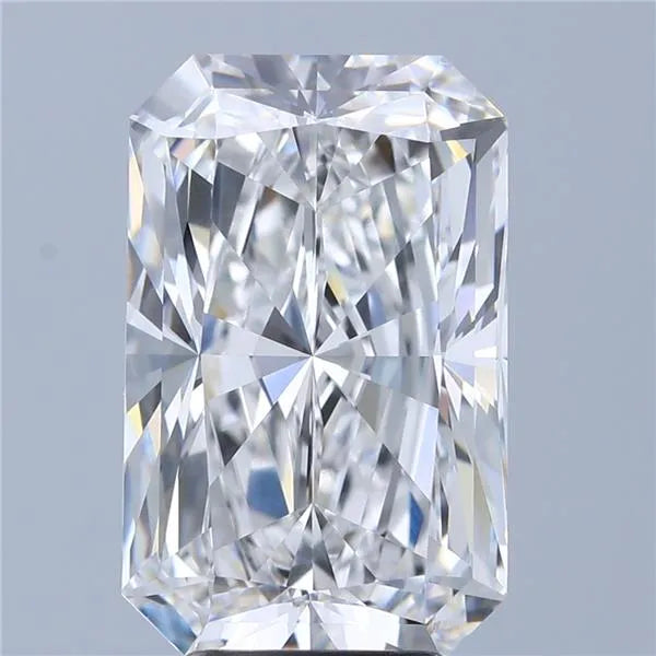 5.20ct Radiant Lab Grown Diamond (Colour E, Clarity VVS1, IGI Certified)