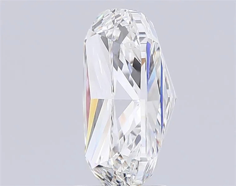 5.28ct Cushion modified Lab Grown Diamond (Colour E, Clarity VVS2, IGI Certified)