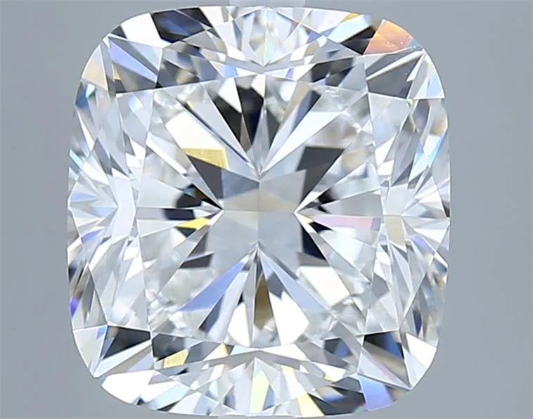5.31ct Cushion modified Lab Grown Diamond (Colour E, Clarity VVS2, IGI Certified)