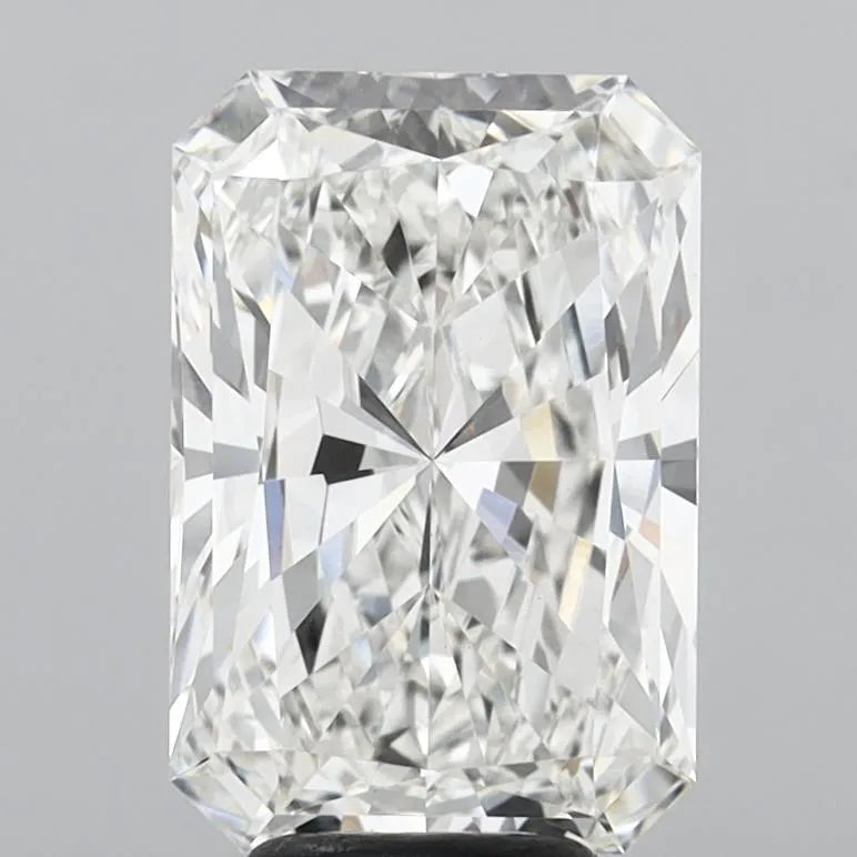 5.31ct Radiant Lab Grown Diamond (Colour F, Clarity VVS2, IGI Certified)