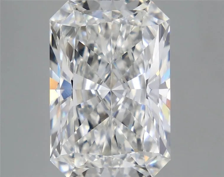 5.40ct Radiant Lab Grown Diamond (Colour F, Clarity VS1, IGI Certified)