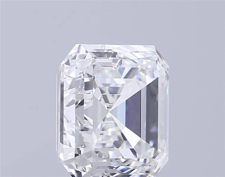 5.40ct Square emerald Lab Grown Diamond (Colour E, Clarity VS1, IGI Certified)