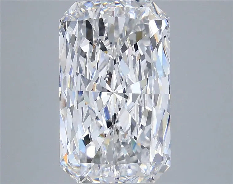 5.51ct Radiant Lab Grown Diamond (Colour D, Clarity VVS2, IGI Certified)