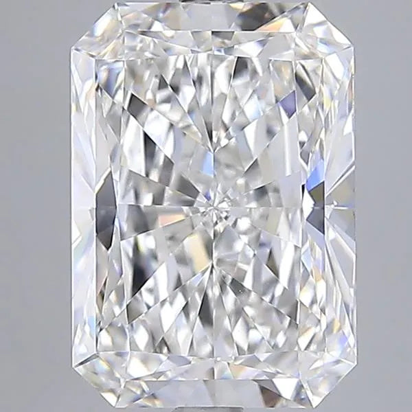 5.51ct Radiant Lab Grown Diamond (Colour F, Clarity VVS2, IGI Certified)