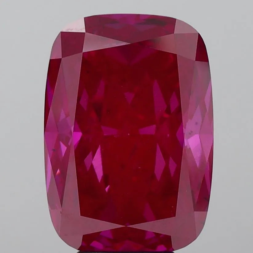 5.53ct Cushion brilliant Lab Grown Diamond (Colour Fancy Vivid Pink, Clarity VS2, IGI Certified)