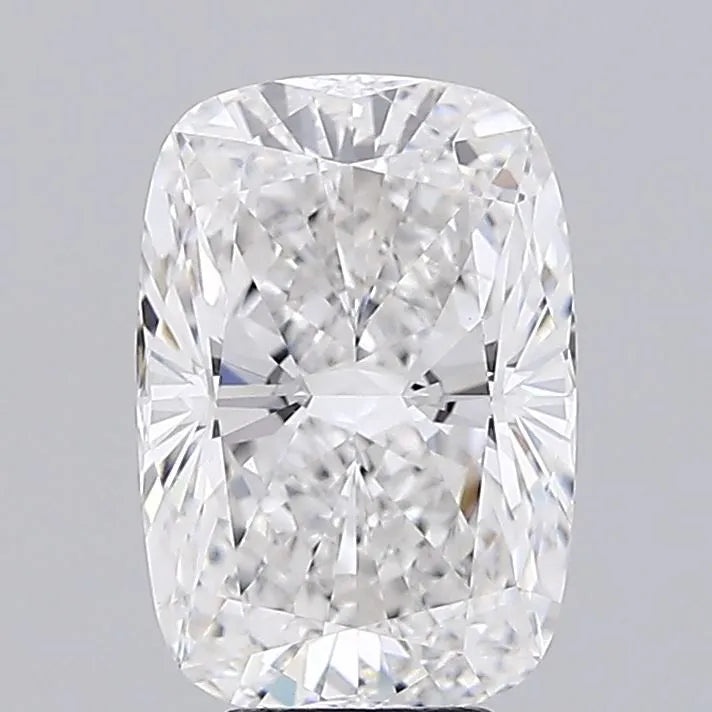5.53ct Cushion modified Lab Grown Diamond (Colour E, Clarity VVS2, IGI Certified)
