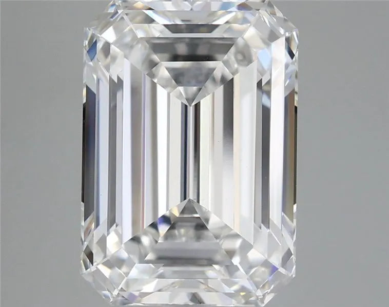 5.57ct Emerald Lab Grown Diamond (Colour E, Clarity VVS2, IGI Certified)