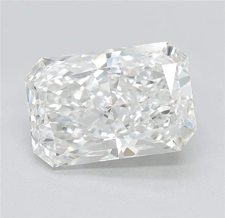 5.86ct Radiant Lab Grown Diamond (Colour E, Clarity VVS2, Cut EX, IGI Certified)
