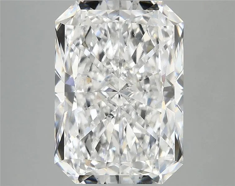 5.95ct Radiant Lab Grown Diamond (Colour E, Clarity VS2, IGI Certified)