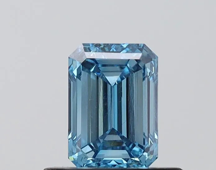 0.79ct Emerald Lab Grown Diamond (Colour Fancy Vivid Blue Blue, Clarity VS2, IGI Certified)