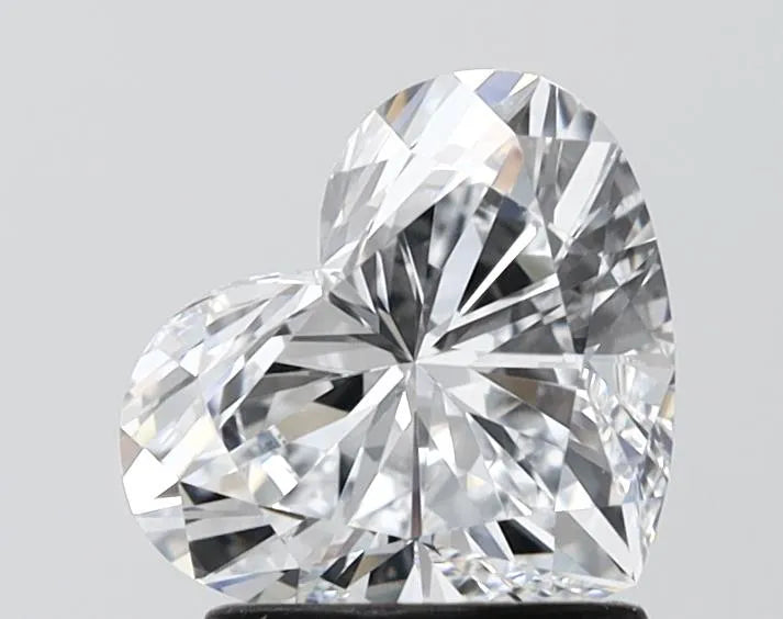 1.51ct Heart Lab Grown Diamond (Colour E, Clarity VVS2, IGI Certified)