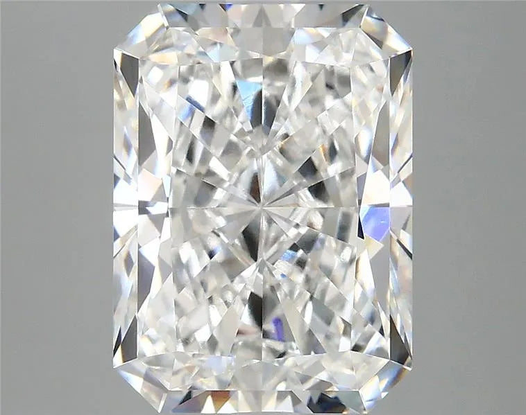 4.92ct Radiant Lab Grown Diamond (Colour E, Clarity VVS2, IGI Certified)