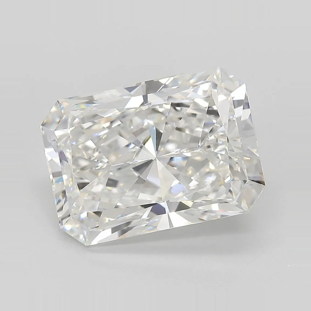 6.01ct Radiant Lab Grown Diamond (Colour F, Clarity VVS2, IGI Certified)