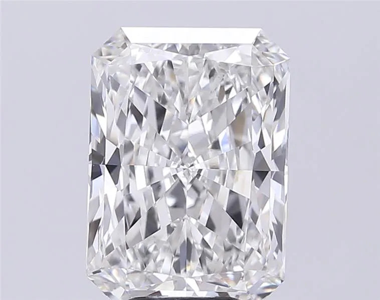 6.01ct Radiant Lab Grown Diamond (Colour F, Clarity VVS2, IGI Certified)