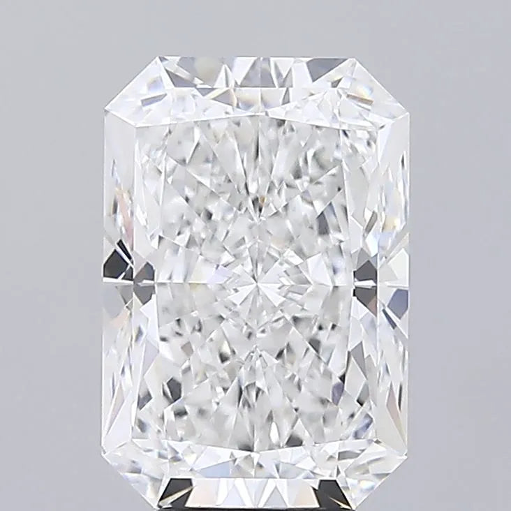 6.02ct Radiant Lab Grown Diamond (Colour E, Clarity VVS2, IGI Certified)