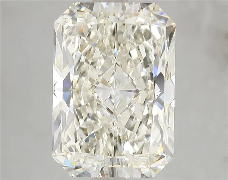 6.05ct Radiant Lab Grown Diamond (Colour I, Clarity VVS2, IGI Certified)