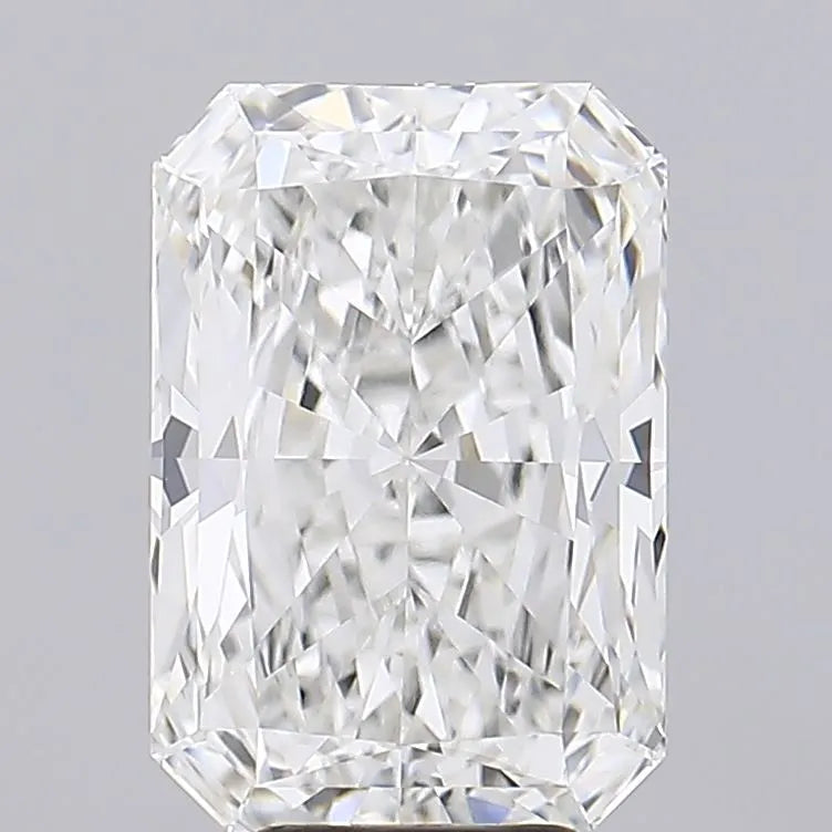 6.08ct Radiant Lab Grown Diamond (Colour E, Clarity VVS2, IGI Certified)