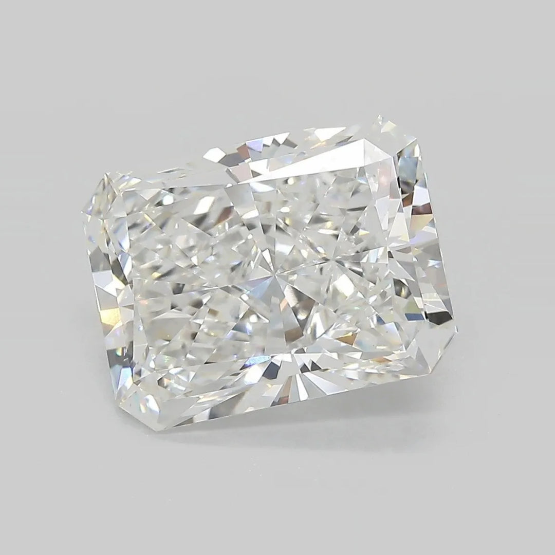 6.09ct Radiant Lab Grown Diamond (Colour E, Clarity VVS2, IGI Certified)