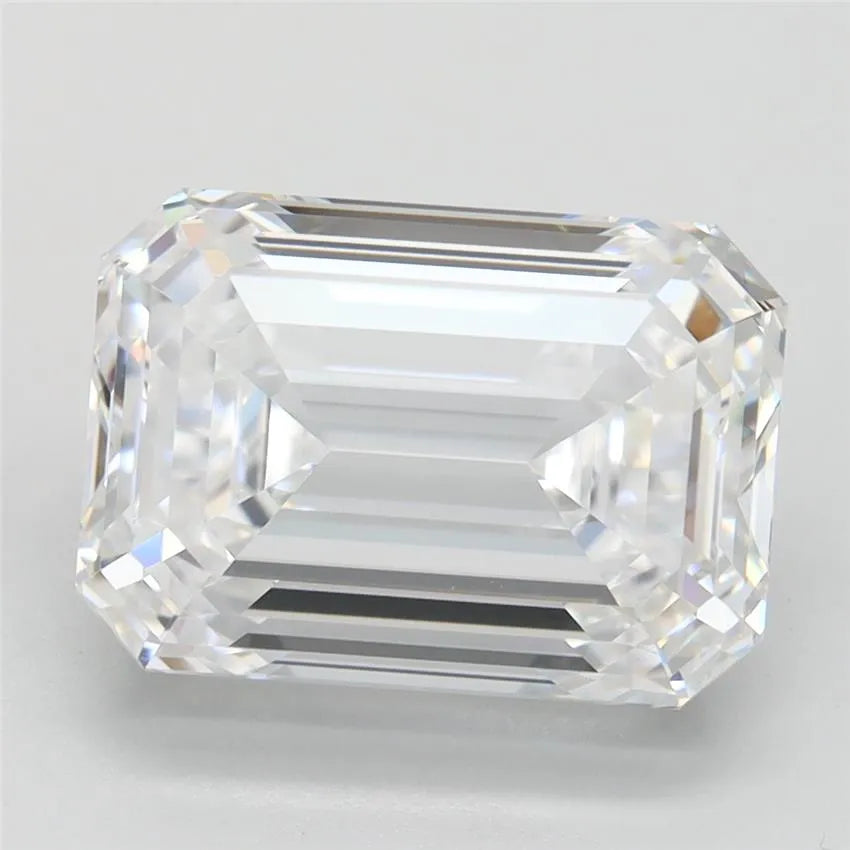 6.10ct Emerald Lab Grown Diamond (Colour I, Clarity VVS2, IGI Certified)