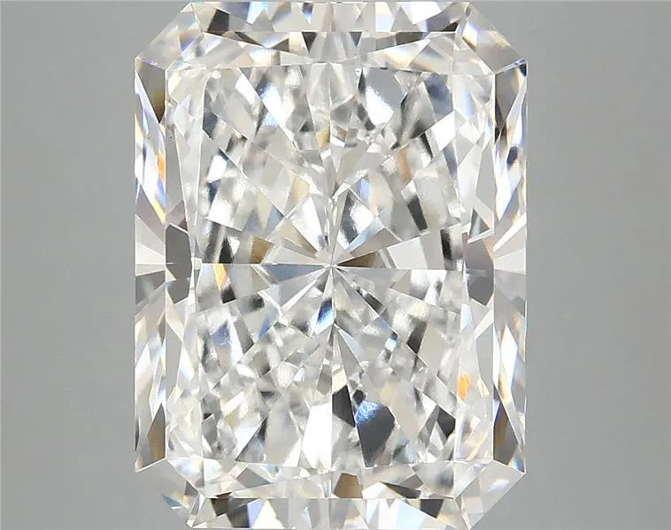 6.10ct Radiant Lab Grown Diamond (Colour E, Clarity VS1, IGI Certified)
