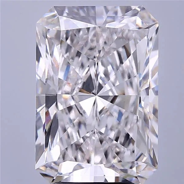 6.21ct Radiant Lab Grown Diamond (Colour E, Clarity VVS1, IGI Certified)