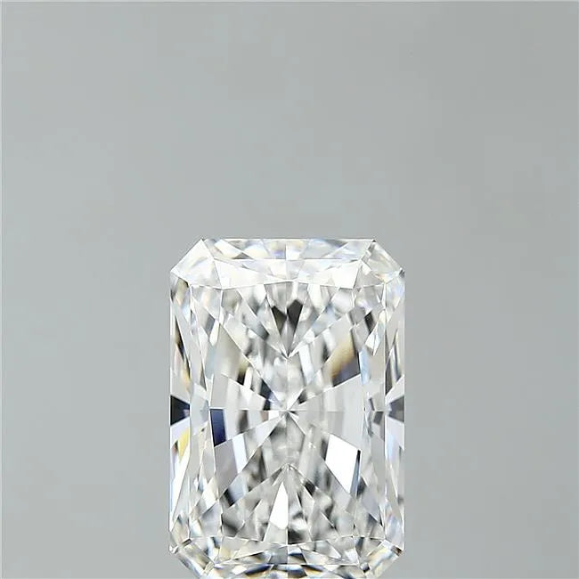 6.26ct Radiant Lab Grown Diamond (Colour E, Clarity VVS1, IGI Certified)