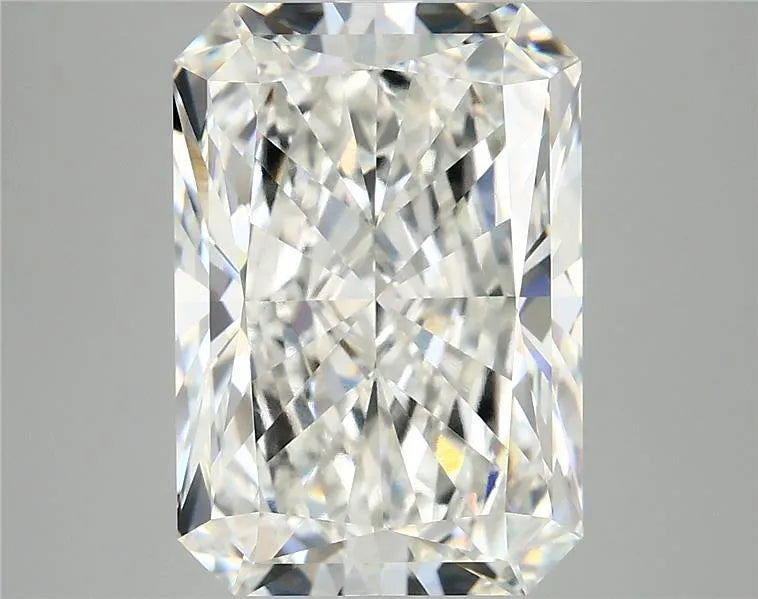 6.85ct Radiant Lab Grown Diamond (Colour F, Clarity VVS2, IGI Certified)