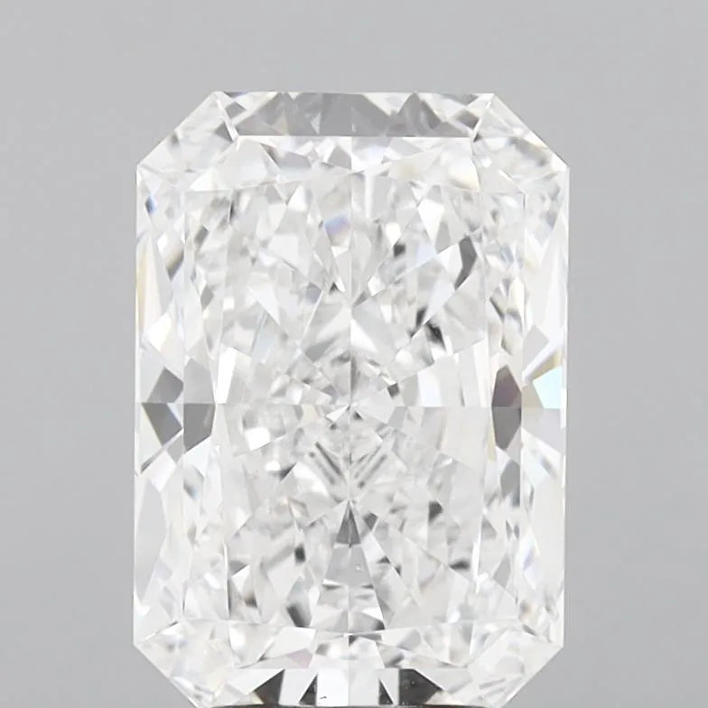 4.01ct Radiant Lab Grown Diamond (Colour D, Clarity VVS2, IGI Certified)