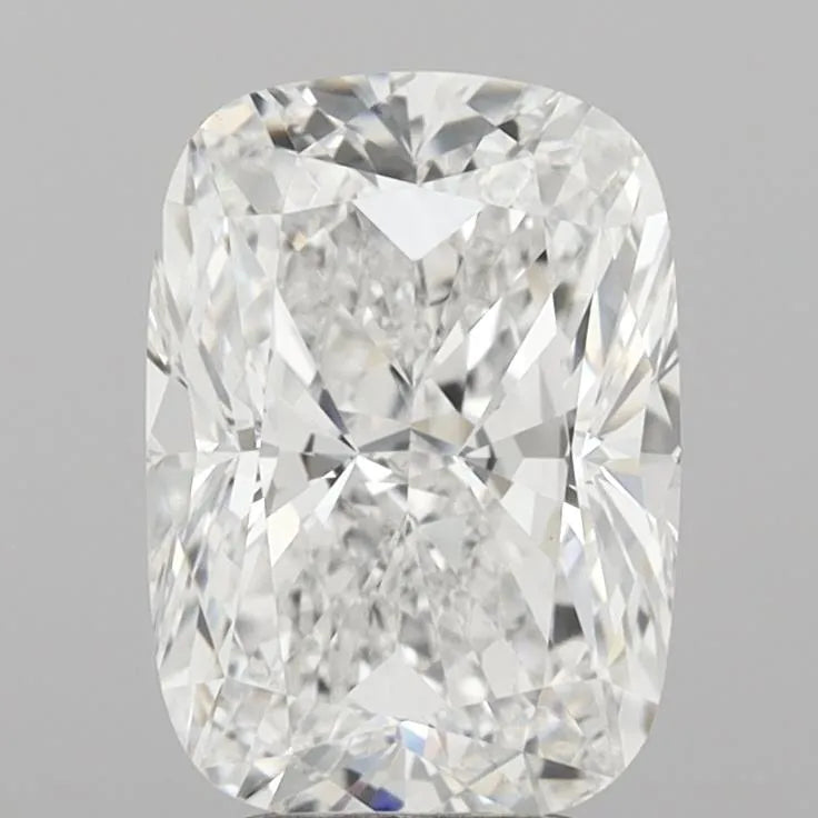 4.01ct Cushion modified Lab Grown Diamond (Colour E, Clarity VVS2, IGI Certified)
