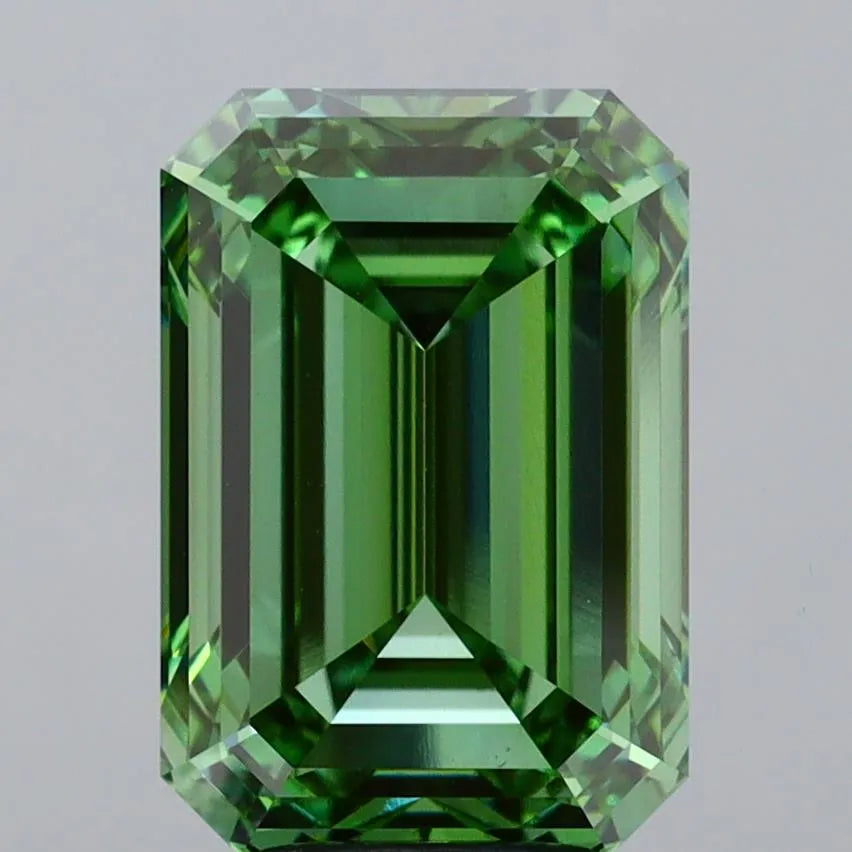 5.07ct Emerald Lab Grown Diamond (Colour Fancy Vivid Green, Clarity VS1, IGI Certified)