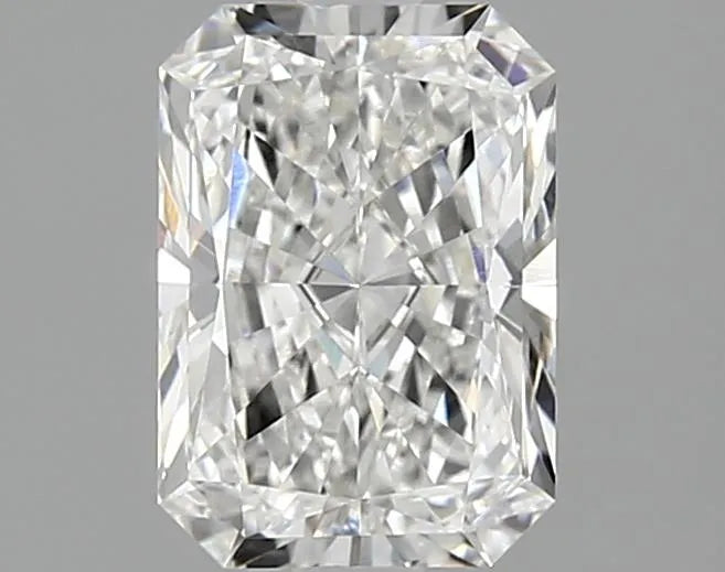 1.75ct Radiant Lab Grown Diamond (Colour E, Clarity VVS2, IGI Certified)