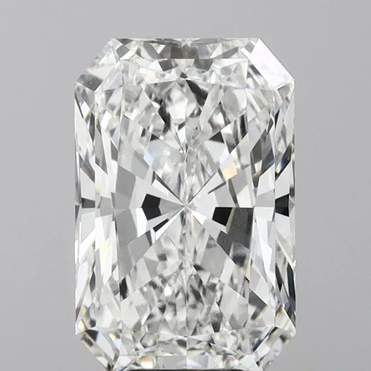 7.02ct Radiant Lab Grown Diamond (Colour E, Clarity VVS2, IGI Certified)