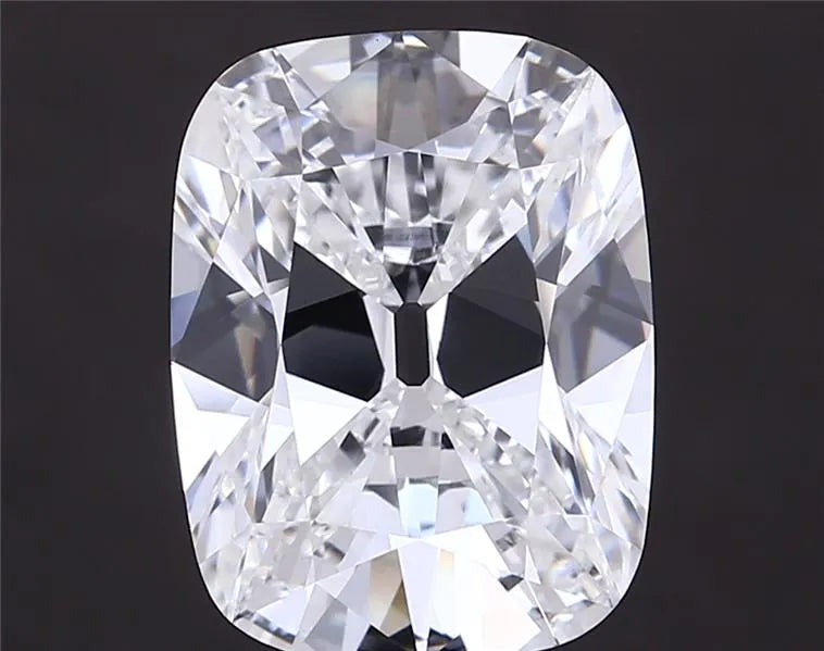 7.03ct Cushion brilliant Lab Grown Diamond (Colour E, Clarity VVS2, IGI Certified)