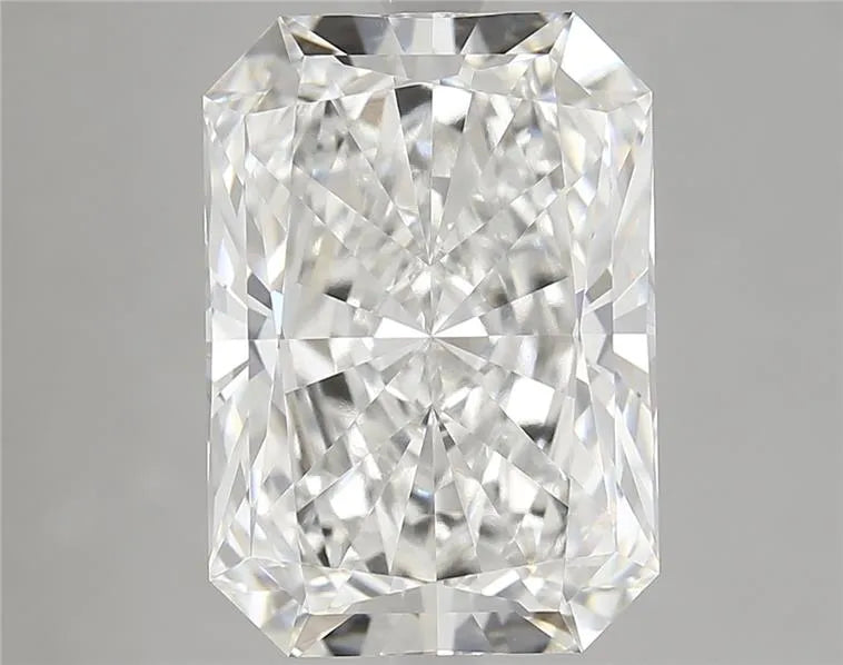 7.12ct Radiant Lab Grown Diamond (Colour F, Clarity VVS2, IGI Certified)