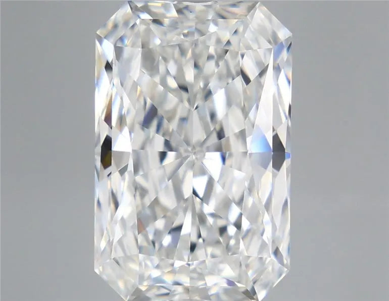 7.21ct Radiant Lab Grown Diamond (Colour F, Clarity VVS2, IGI Certified)