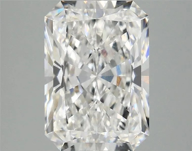 3.10ct Radiant Lab Grown Diamond (Colour E, Clarity VVS2, IGI Certified)