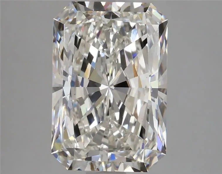 4.22ct Radiant Lab Grown Diamond (Colour H, Clarity VS1, IGI Certified)