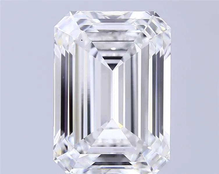 8.06ct Emerald Lab Grown Diamond (Colour F, Clarity VVS2, IGI Certified)
