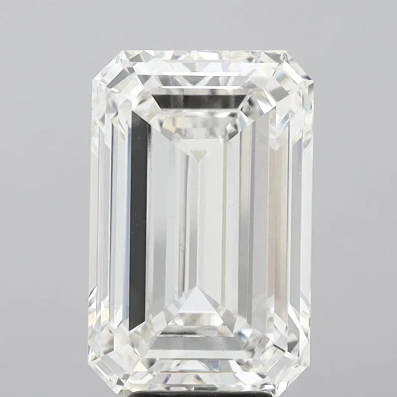 8.27ct Emerald Lab Grown Diamond (Colour G, Clarity VS1, IGI Certified)
