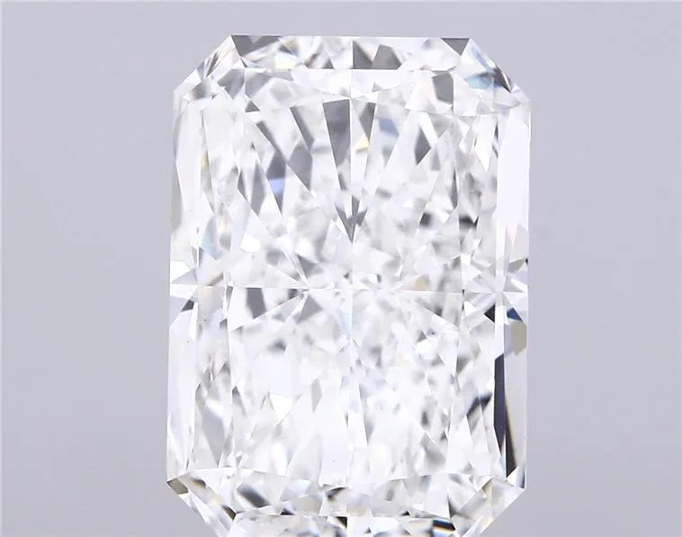 8.56ct Radiant Lab Grown Diamond (Colour F, Clarity VS2, IGI Certified)