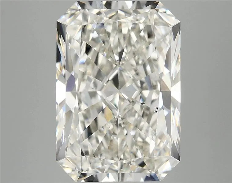 5.03ct Radiant Lab Grown Diamond (Colour H, Clarity SI1, IGI Certified)