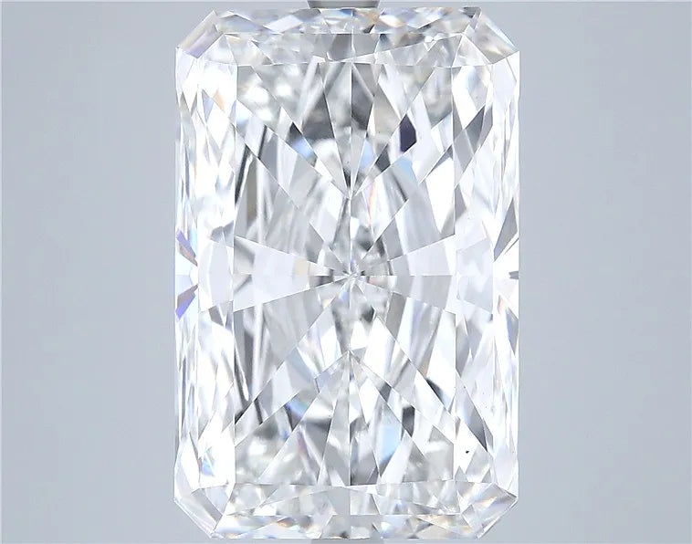 9.00ct Radiant Lab Grown Diamond (Colour E, Clarity VS1, IGI Certified)