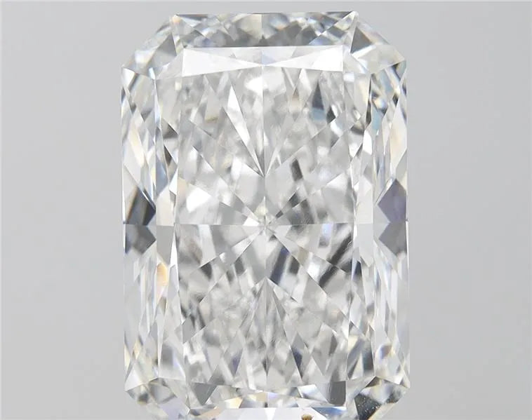 9.07ct Radiant Lab Grown Diamond (Colour E, Clarity VVS1, IGI Certified)
