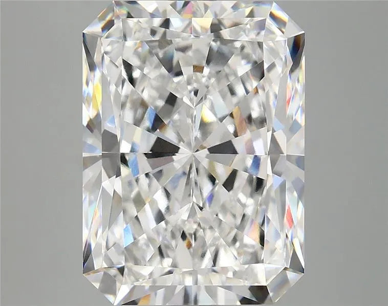 6.10ct Radiant Lab Grown Diamond (Colour E, Clarity VVS2, IGI Certified)